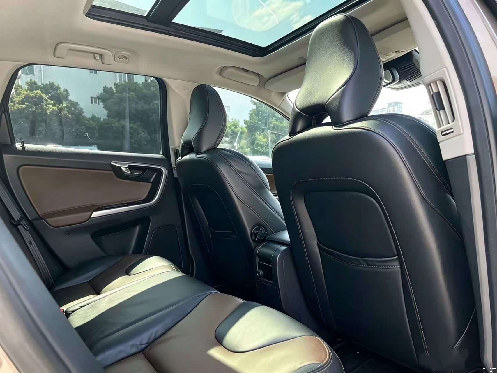 Volvo XC60, 2014 15