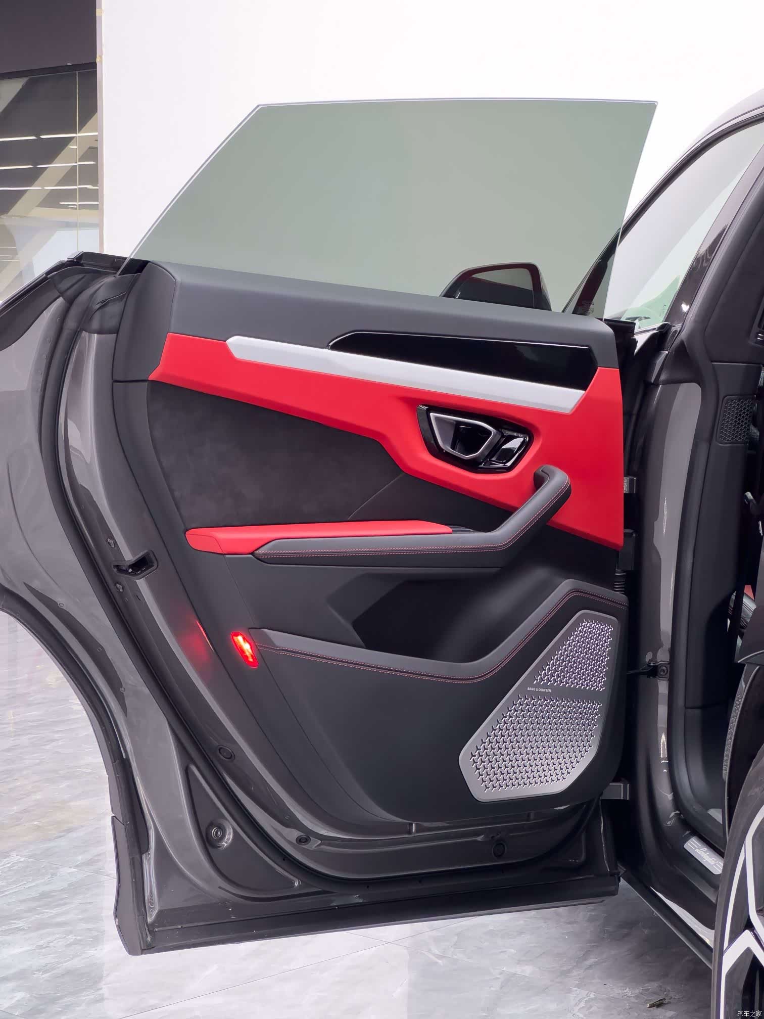 Lamborghini Urus, 2021 24