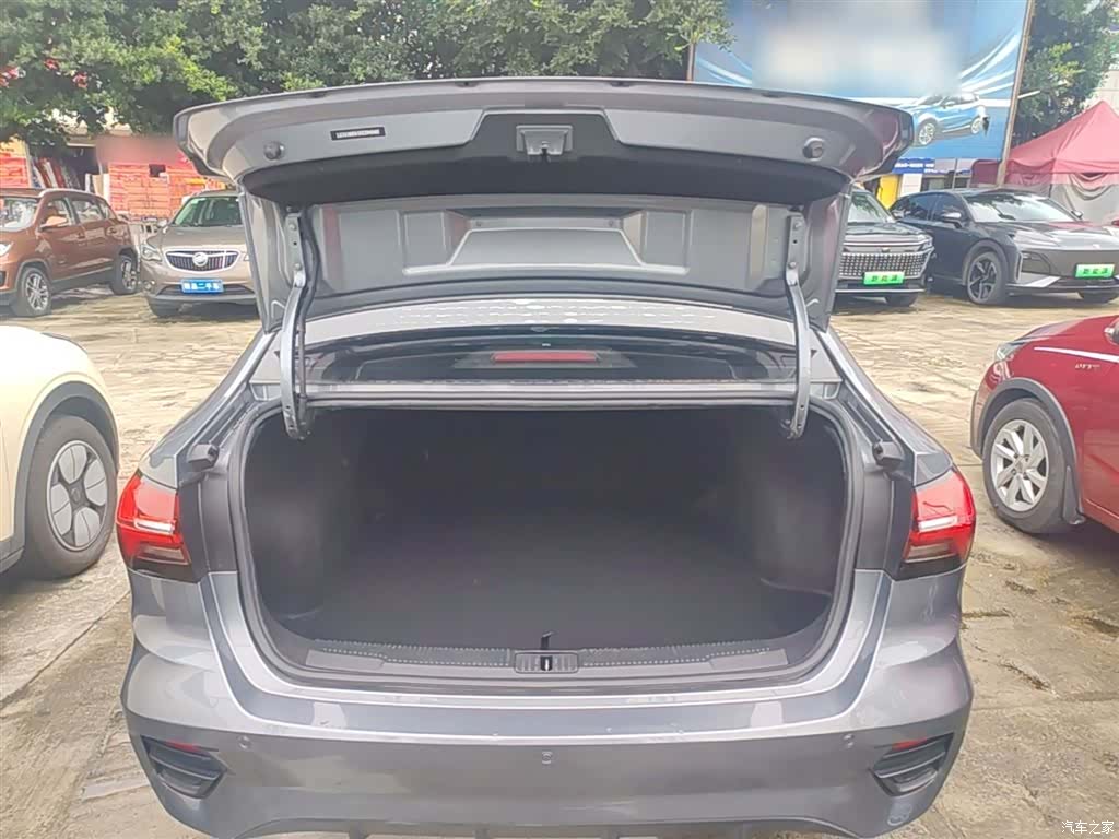 Roewe i5, 2023 19