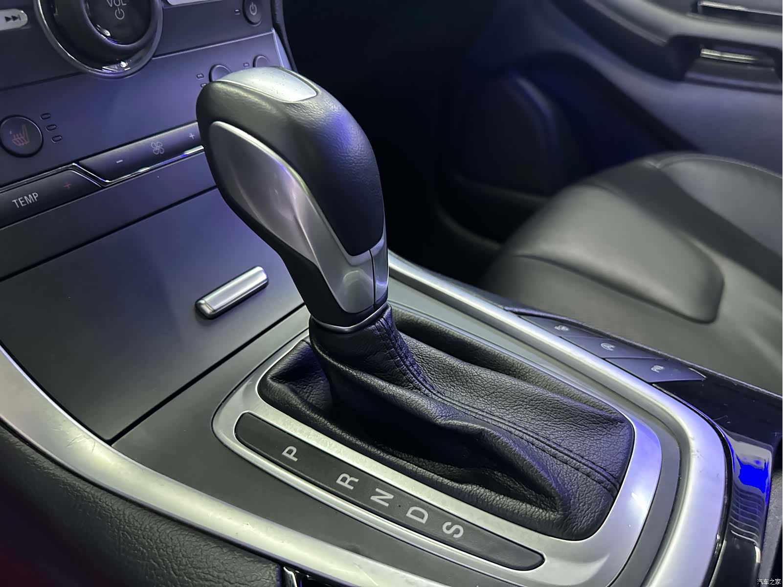 Ford Edge, 2017 10