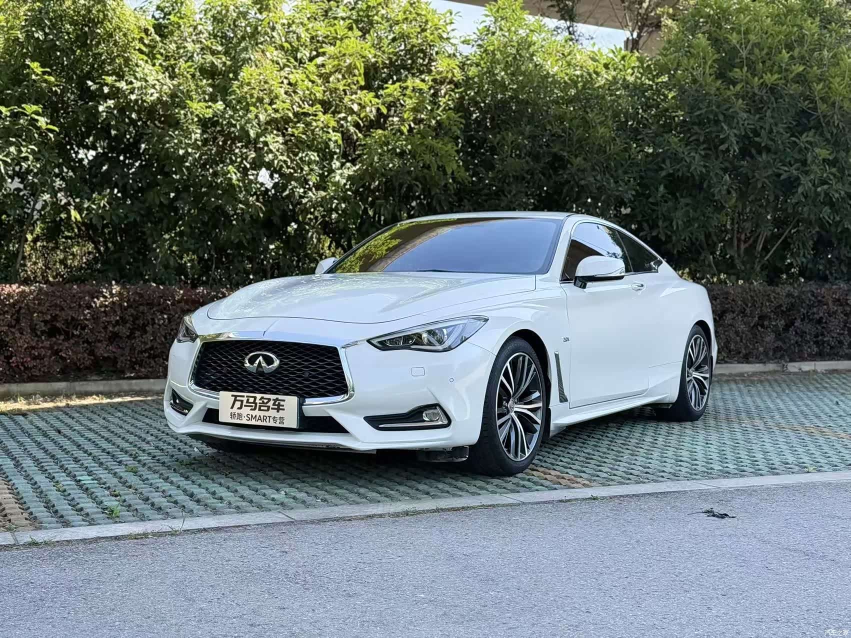 Infiniti Q60