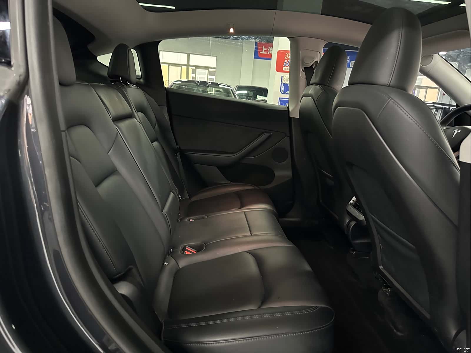 Tesla Model Y, 2024 6