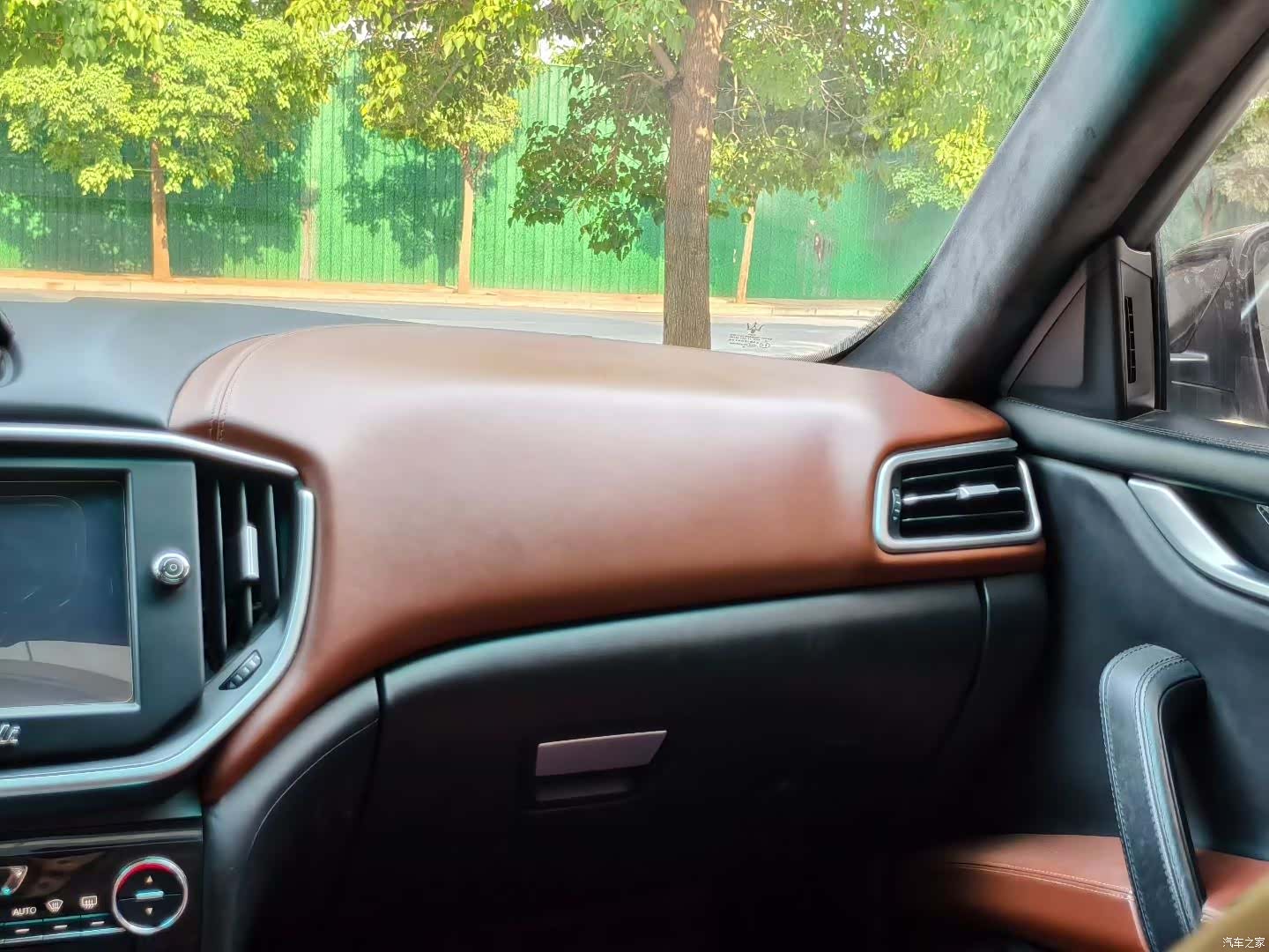 Maserati Ghibli, 2014 9