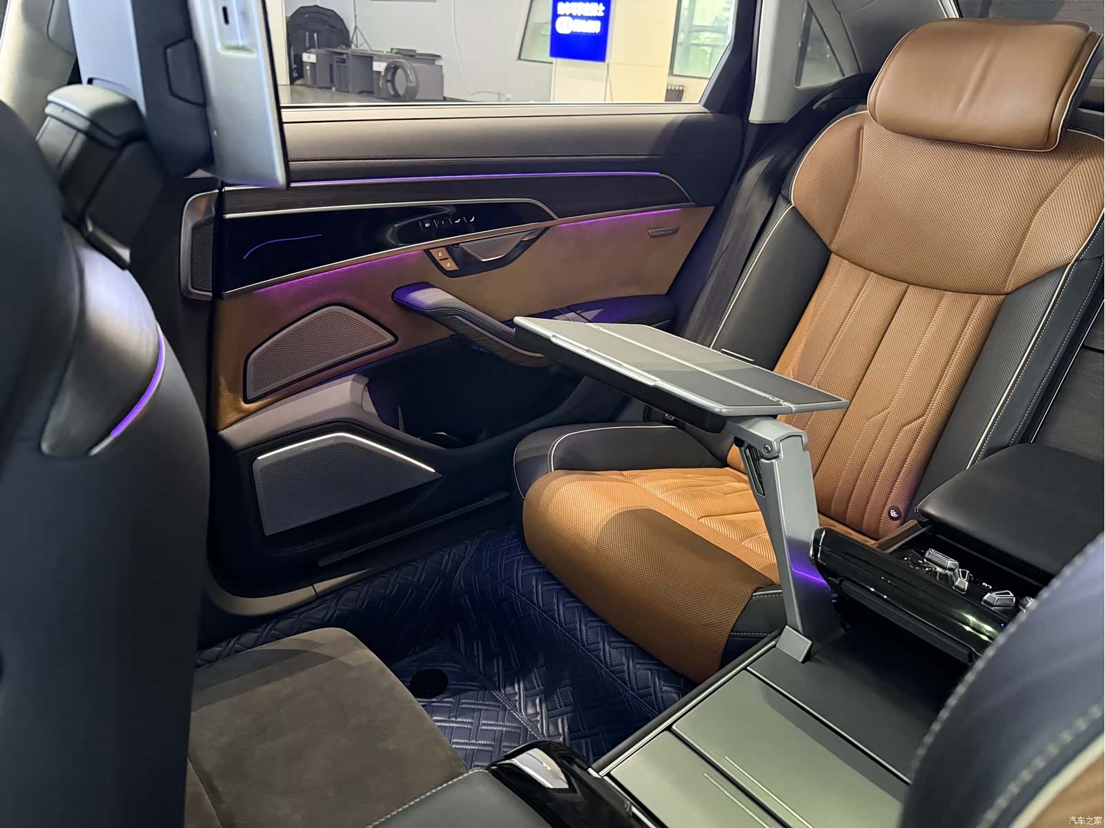 Audi A8L, 2022 14