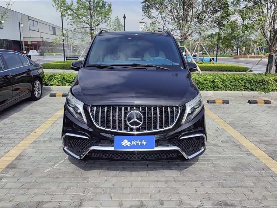 Mercedes-Benz V-class