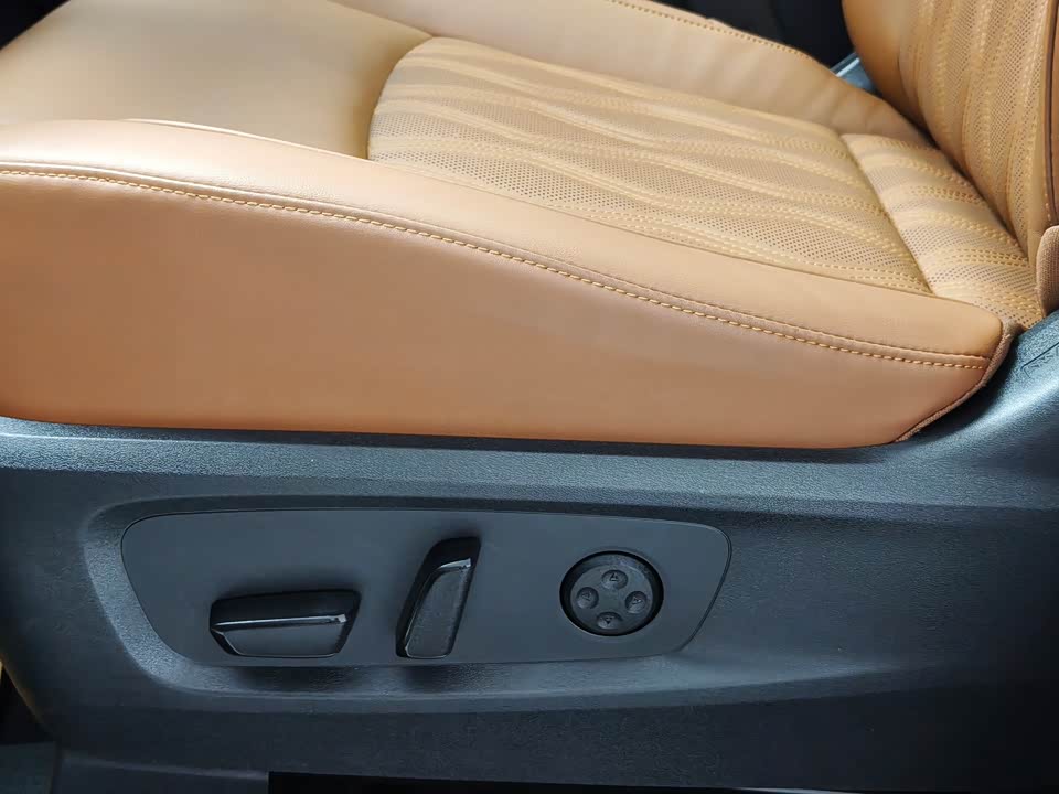 Nissan Exploring the land