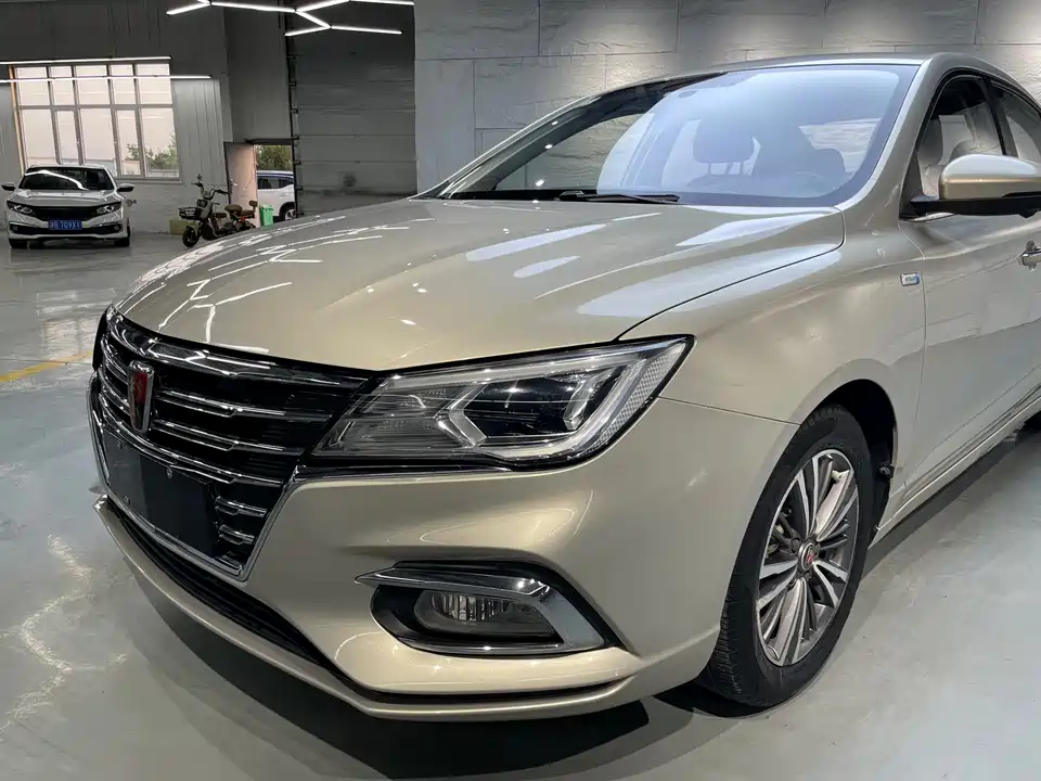 Roewe i5