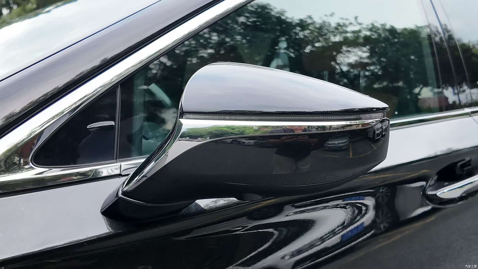 Lexus LS, 2022 все фото