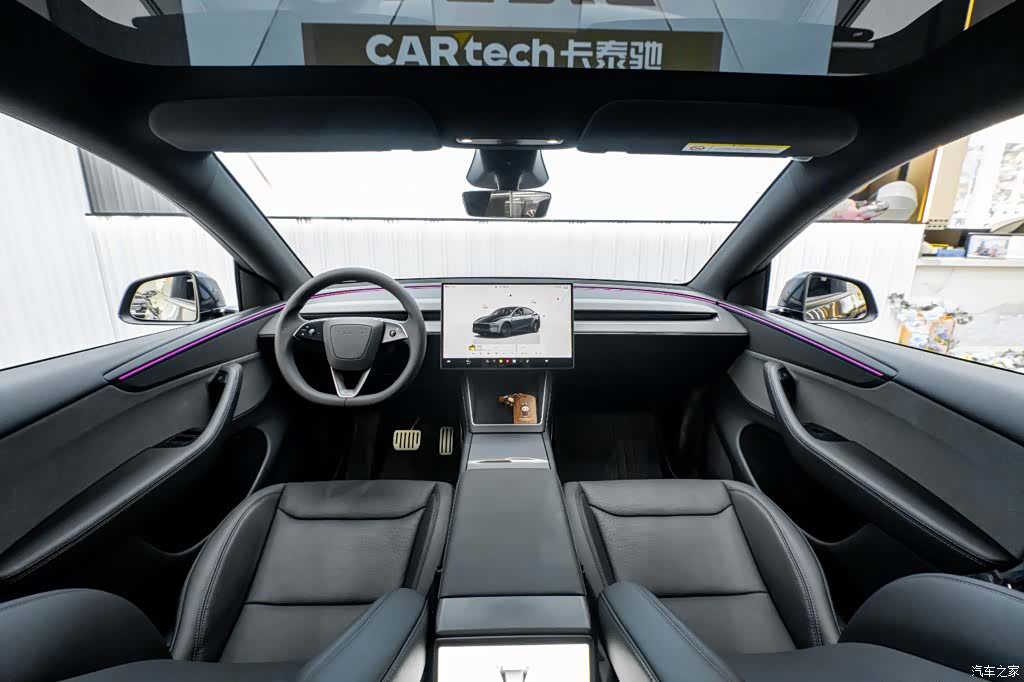Tesla Model Y, 2026 13