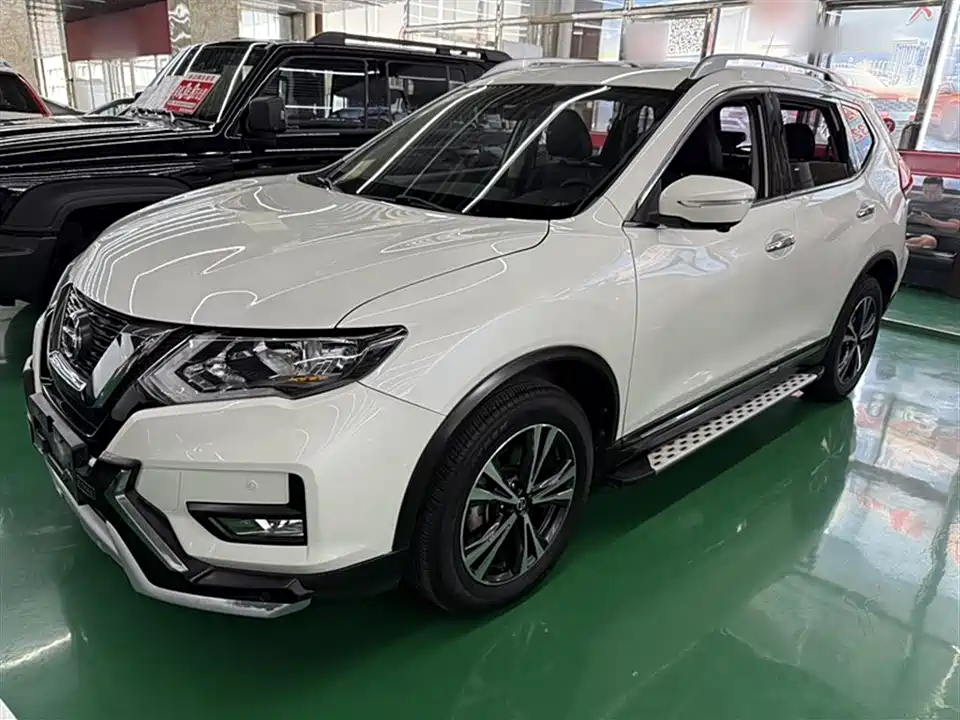 Nissan Qijun