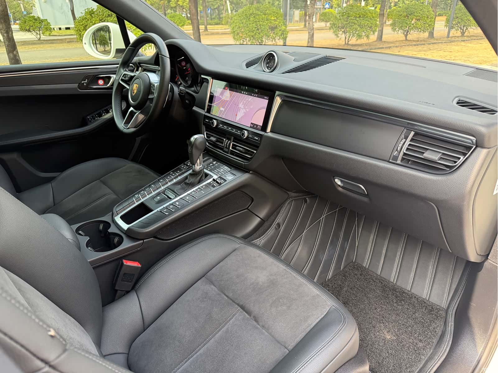 Porsche Macan, 2021 12