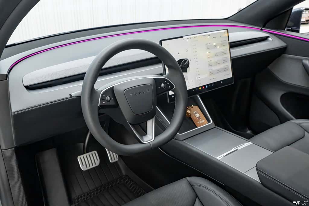 Tesla Model Y, 2026 21