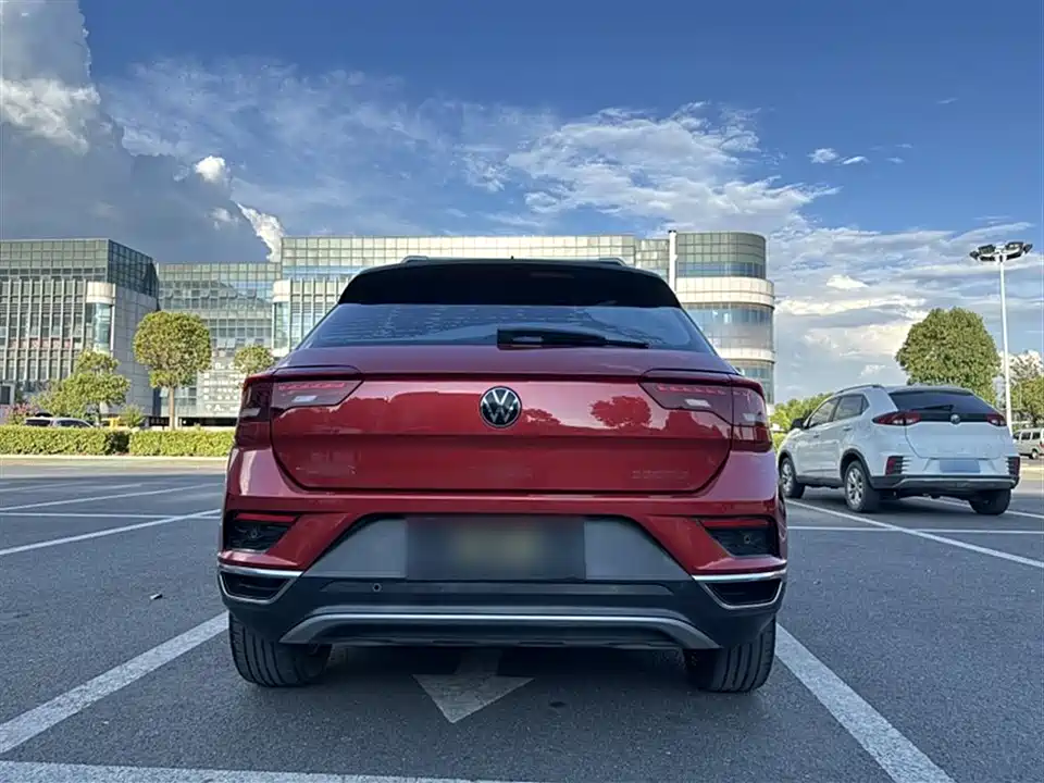 Volkswagen T-ROC exploring Songs