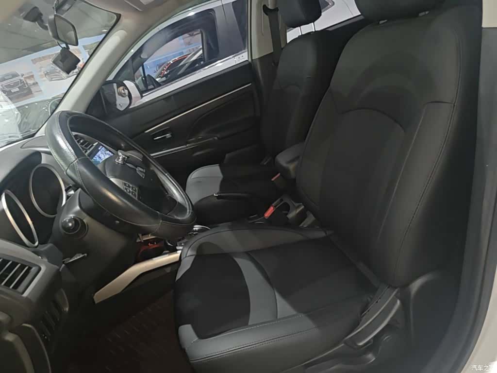 Mitsubishi ASX, 2015 11