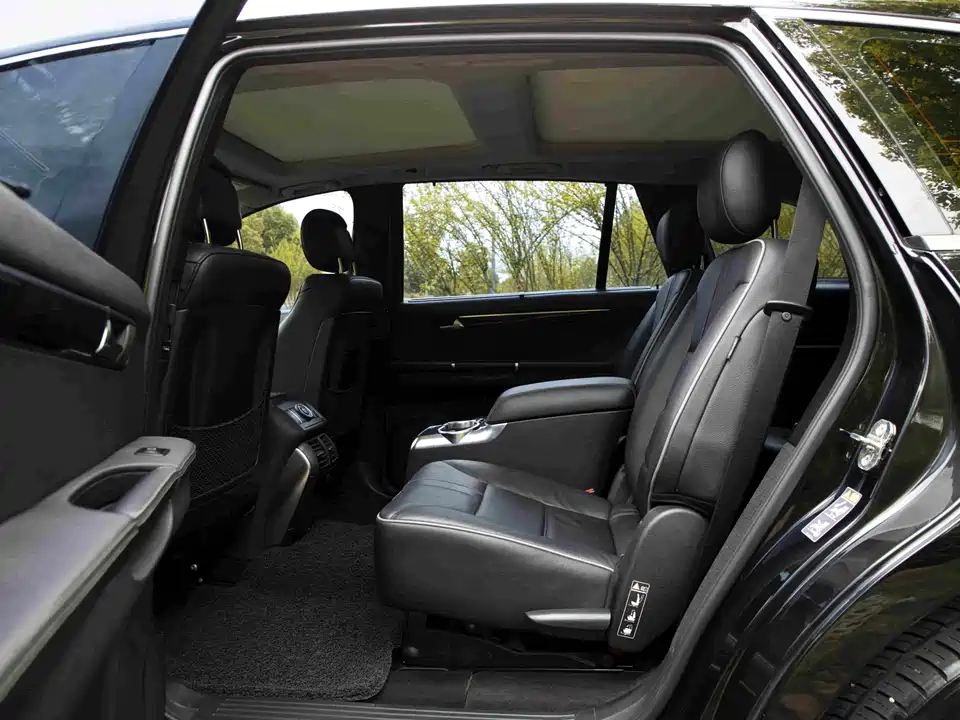 Mercedes-Benz R-class