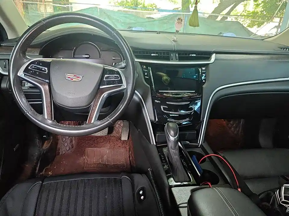 Cadillac XTS