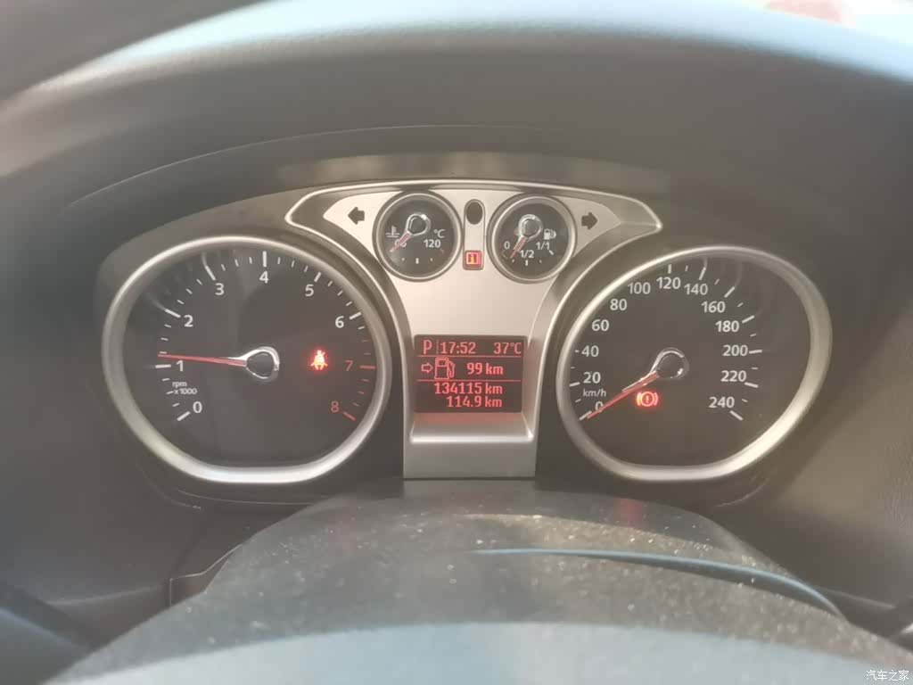 Ford Focus, 2016 12