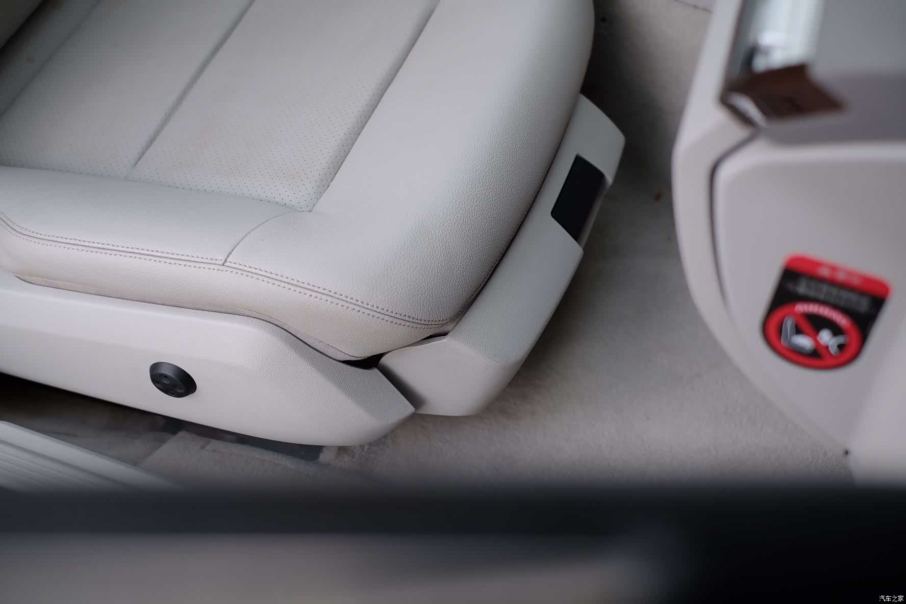 Mercedes-Benz E-Class, 2012 40