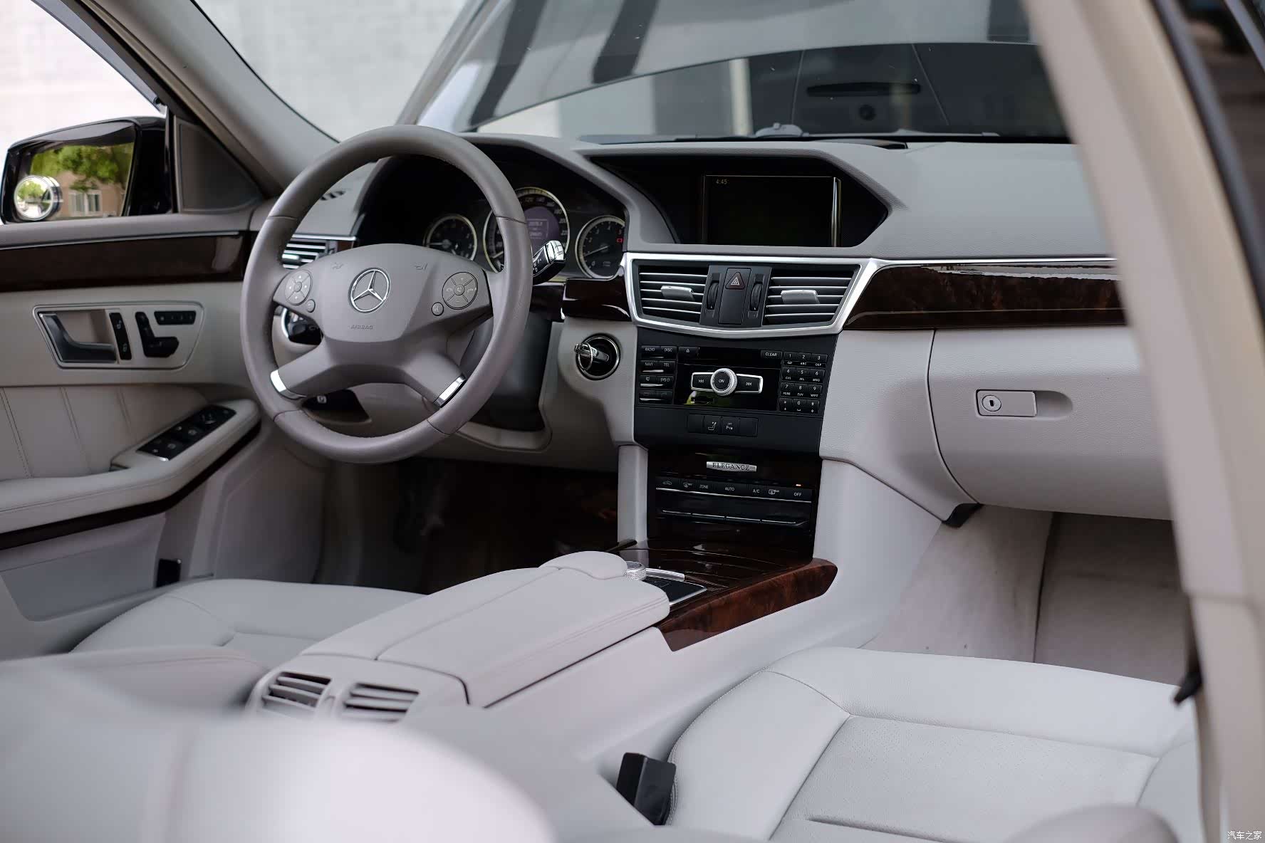 Mercedes-Benz E-Class, 2012 51