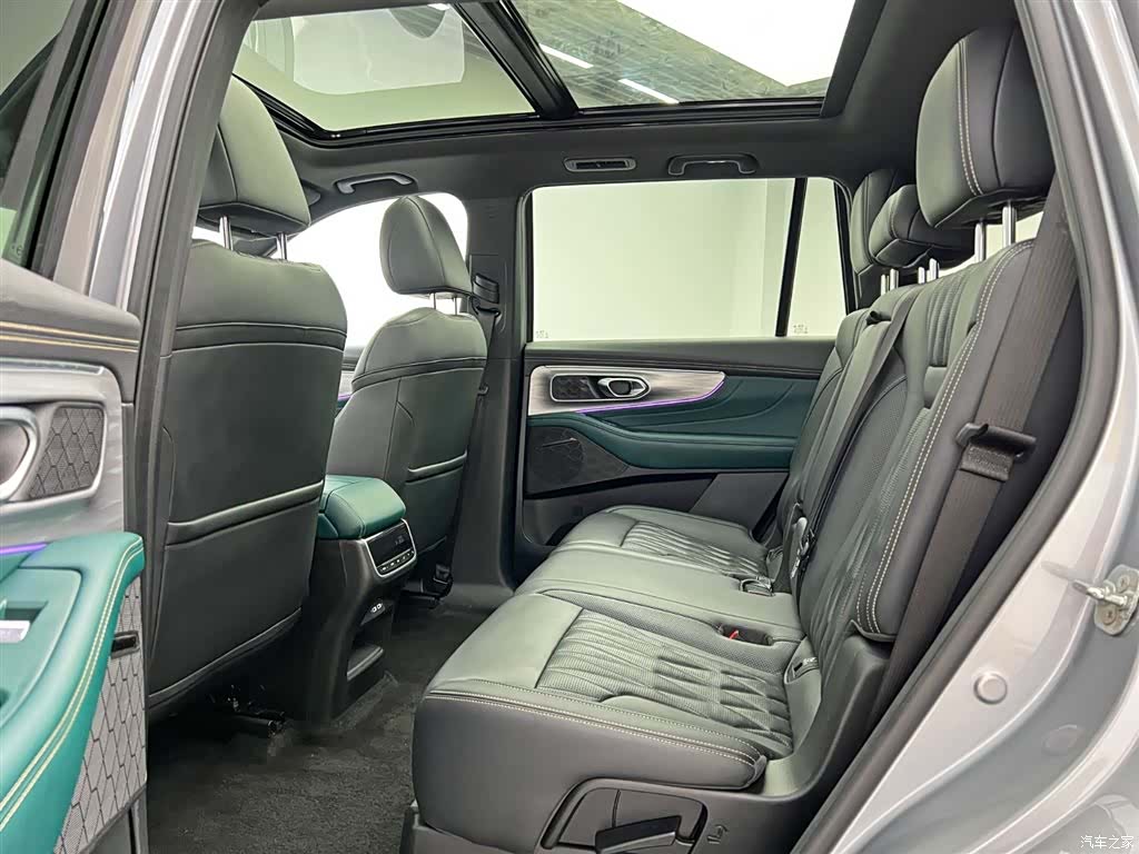 Trumpchi GS8, 2022 15