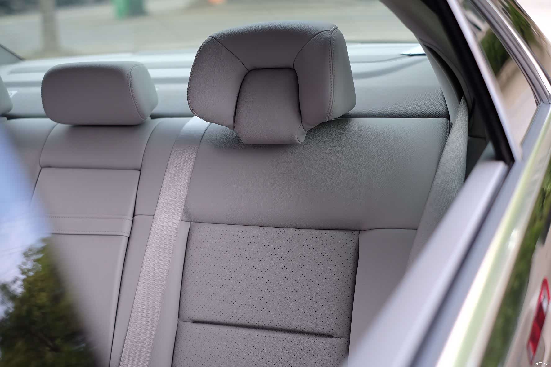Mercedes-Benz E-Class, 2012 49