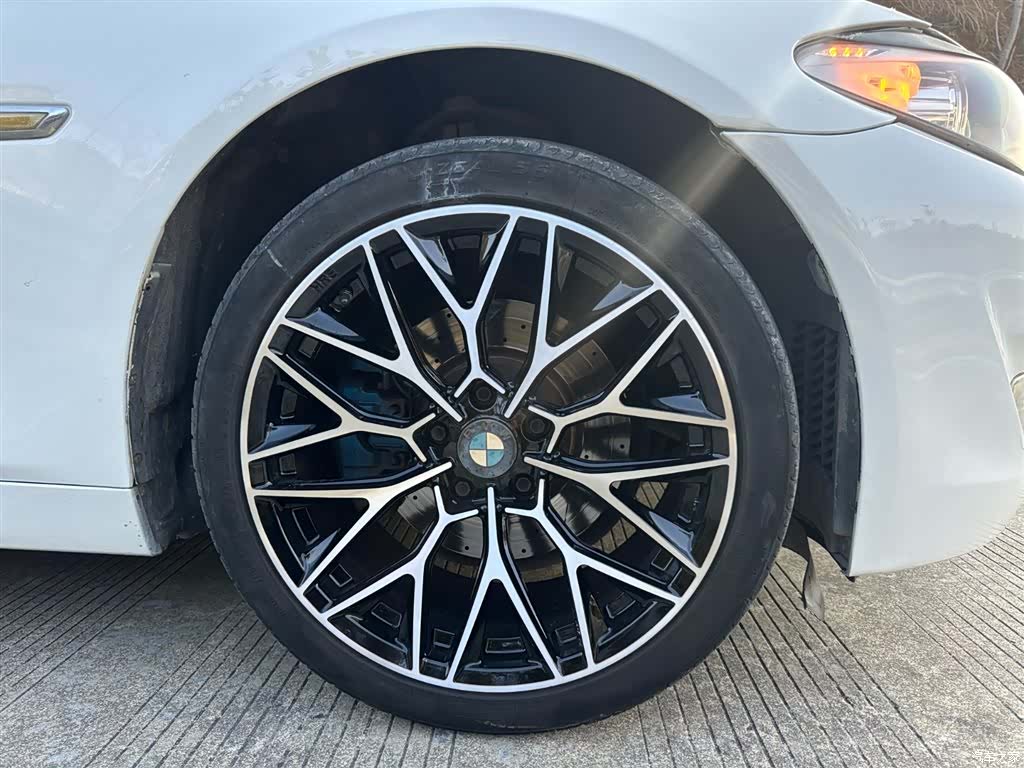BMW 5 Series, 2012 14