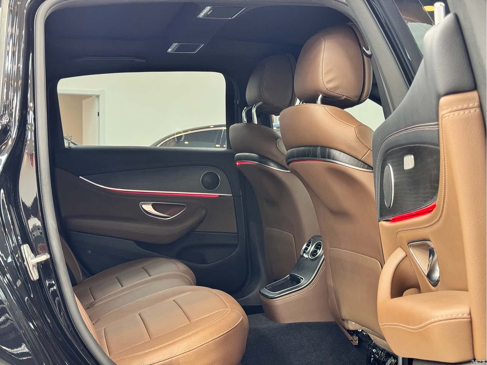 Mercedes-Benz E-Class, 2021 16