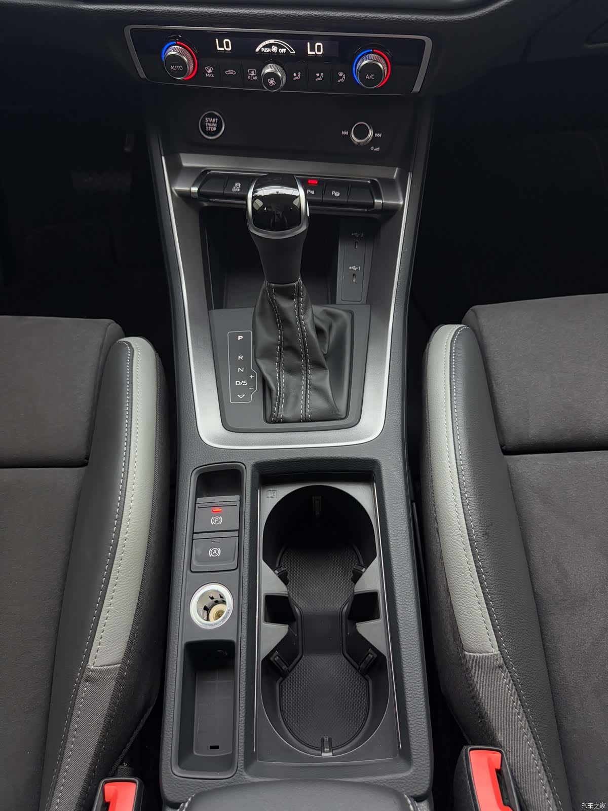 Audi Q3, 2022 10