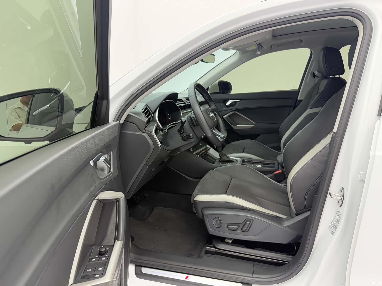 Audi Q3, 2022 20