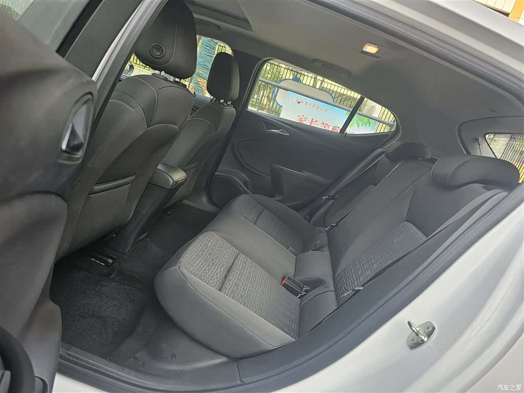 Buick Verano, 2017 17