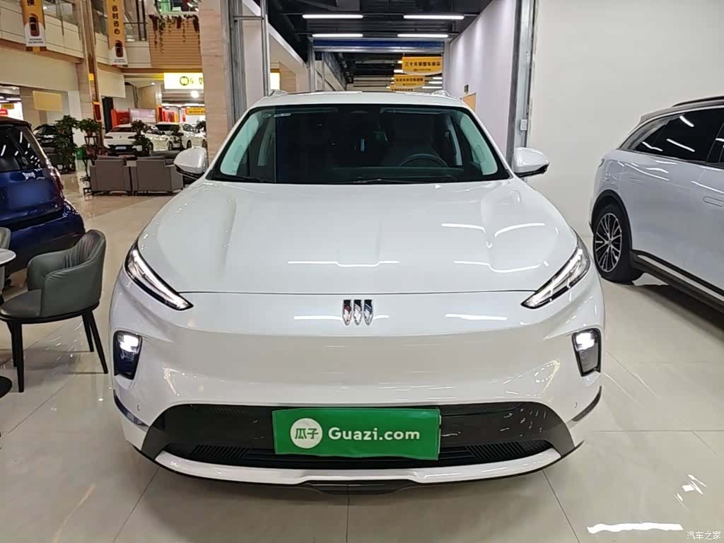 Buick E5, 2025 3