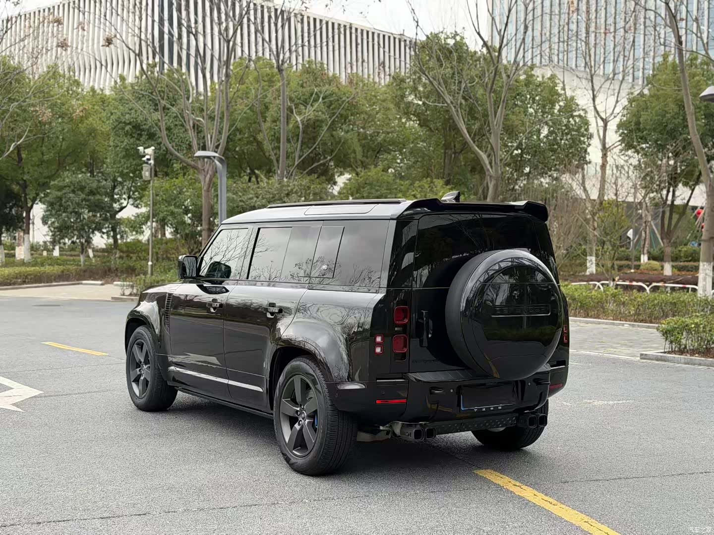 Land Rover Defender, 2024 9