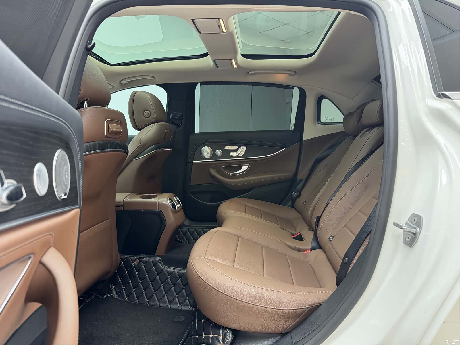 Mercedes-Benz E-Class, 2020 10