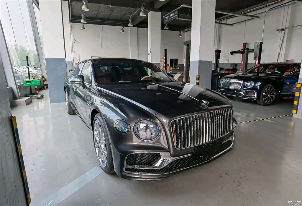 Bentley Flying Spur, 2021 все фото