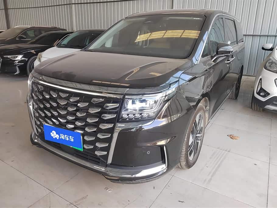 JAC Refine Ruifeng RF8 PHEV