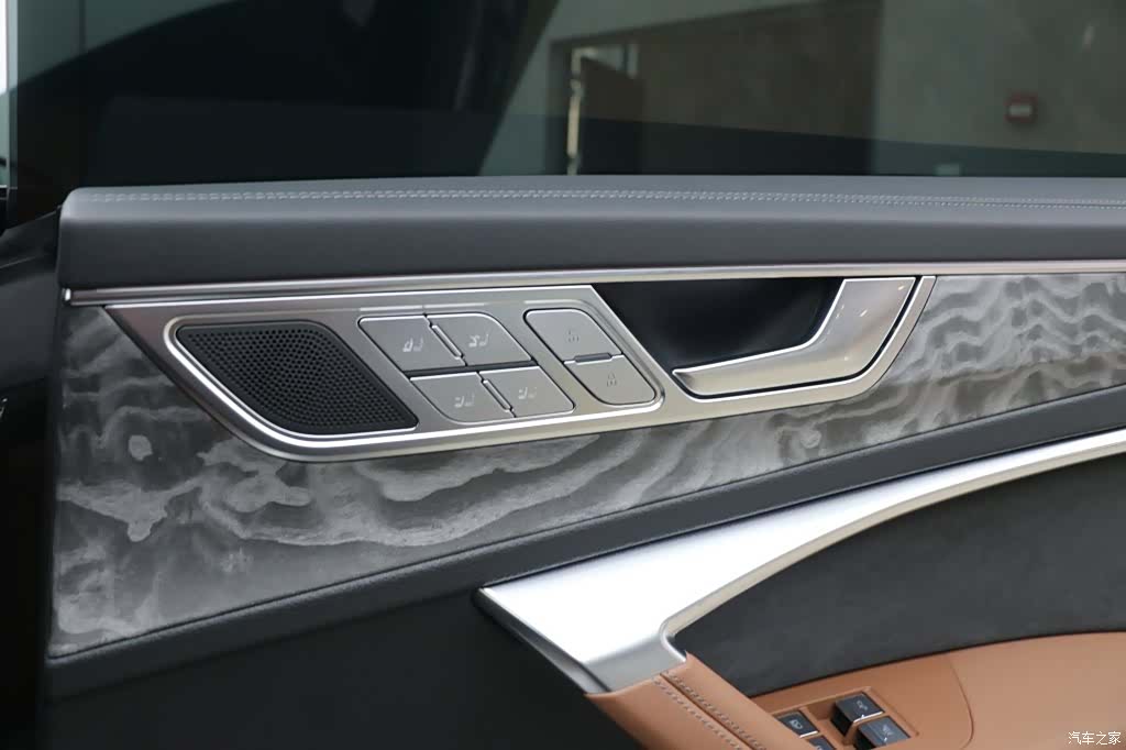 Audi A7L, 2026 12