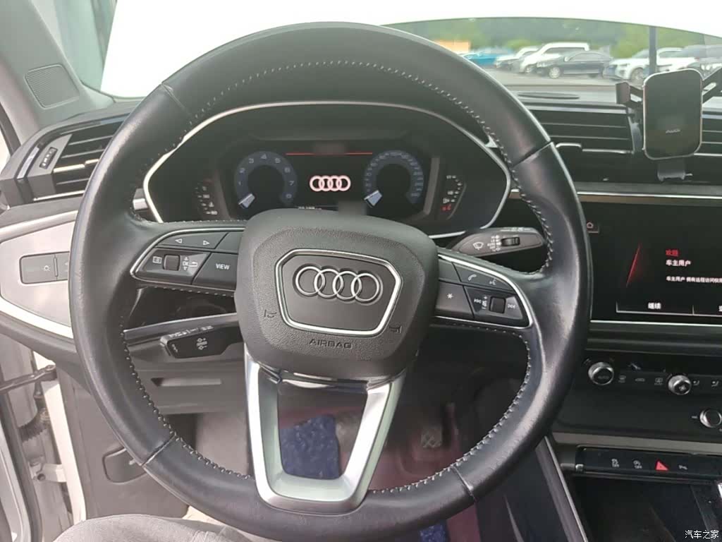 Audi Q3, 2021 11