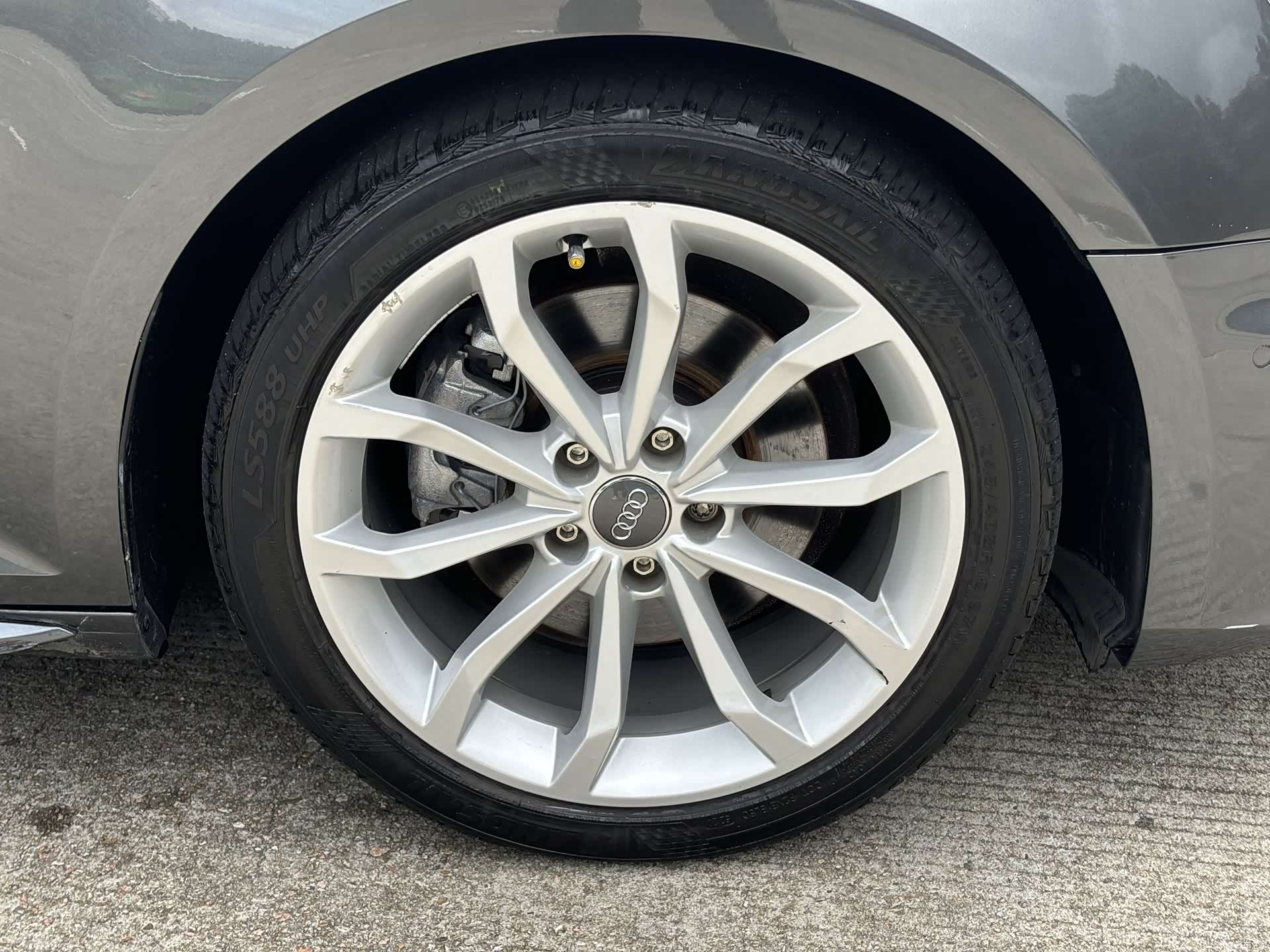 Audi A4L, 2019 10