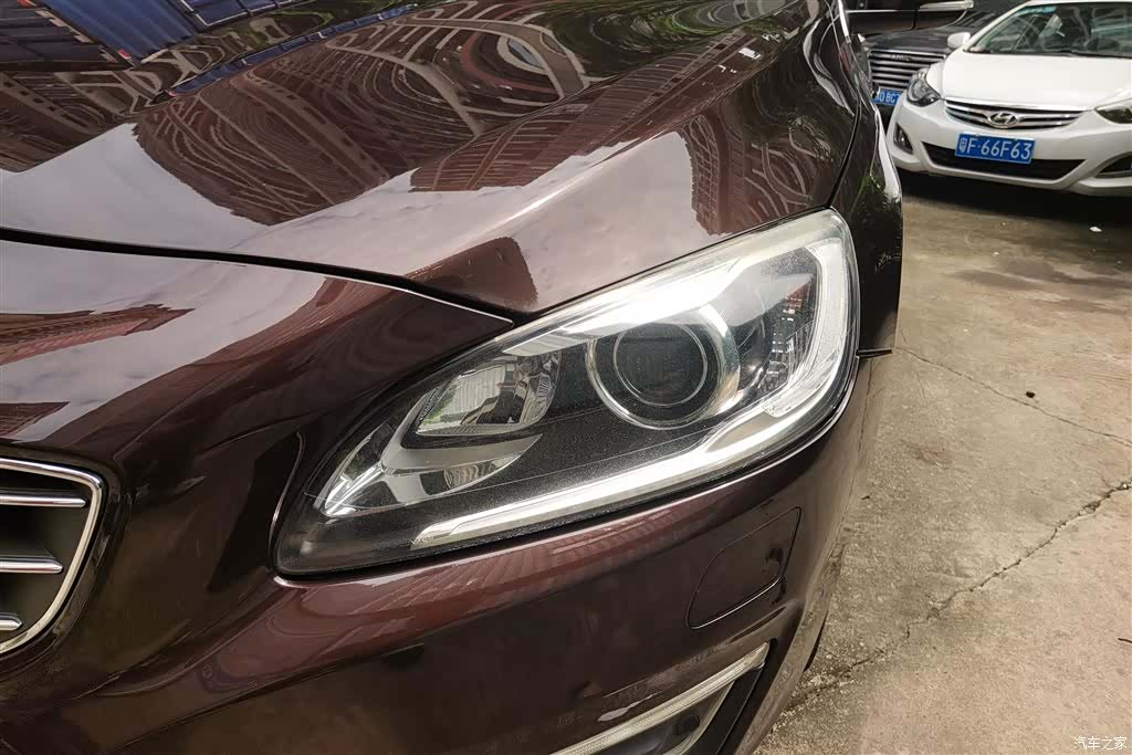 Volvo S60, 2017 все фото