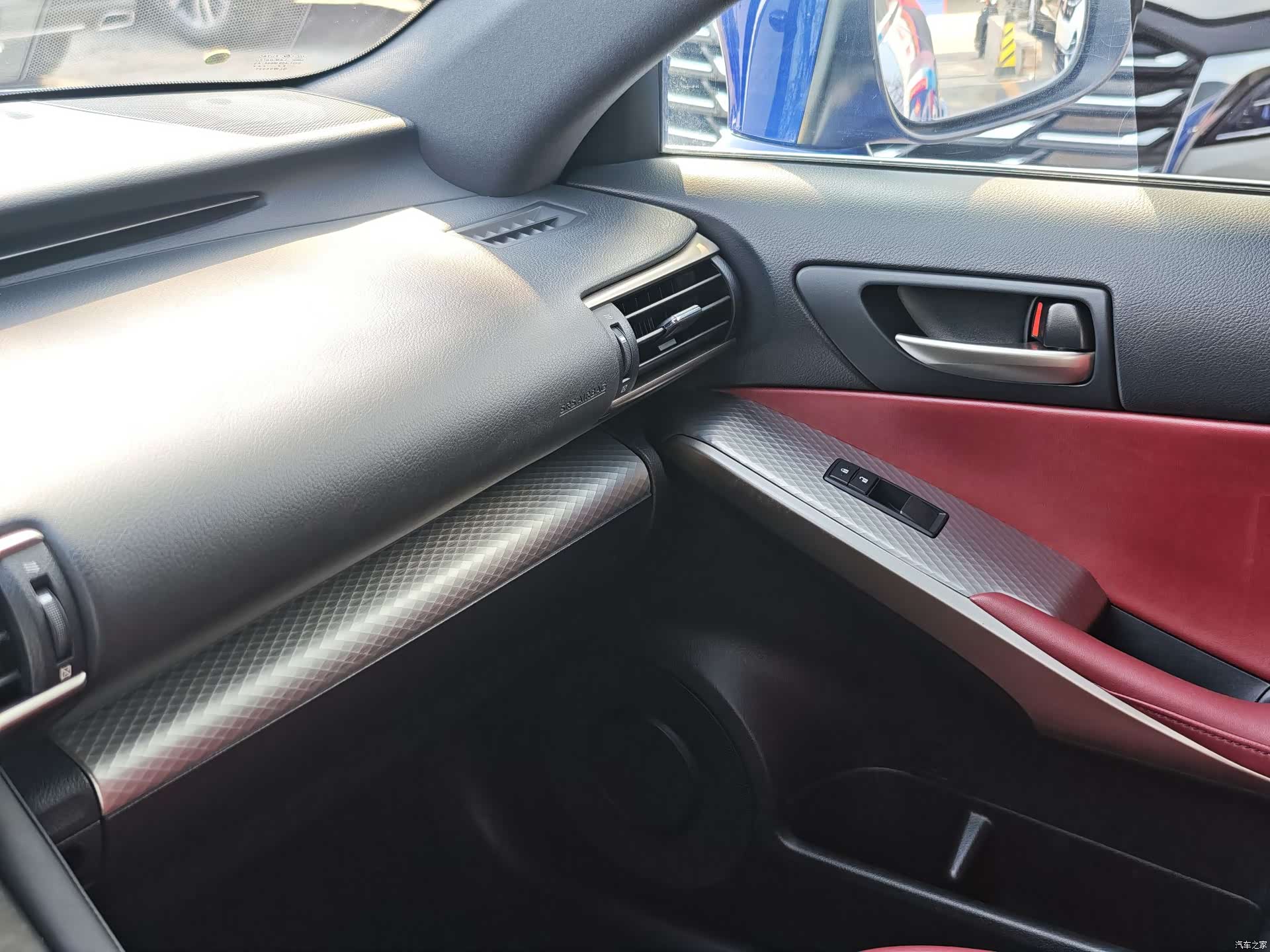 Lexus IS, 2019 20
