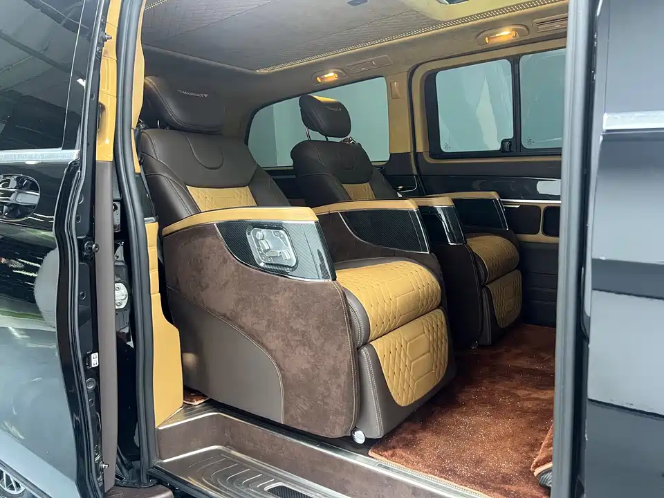 Mercedes-Benz V-class