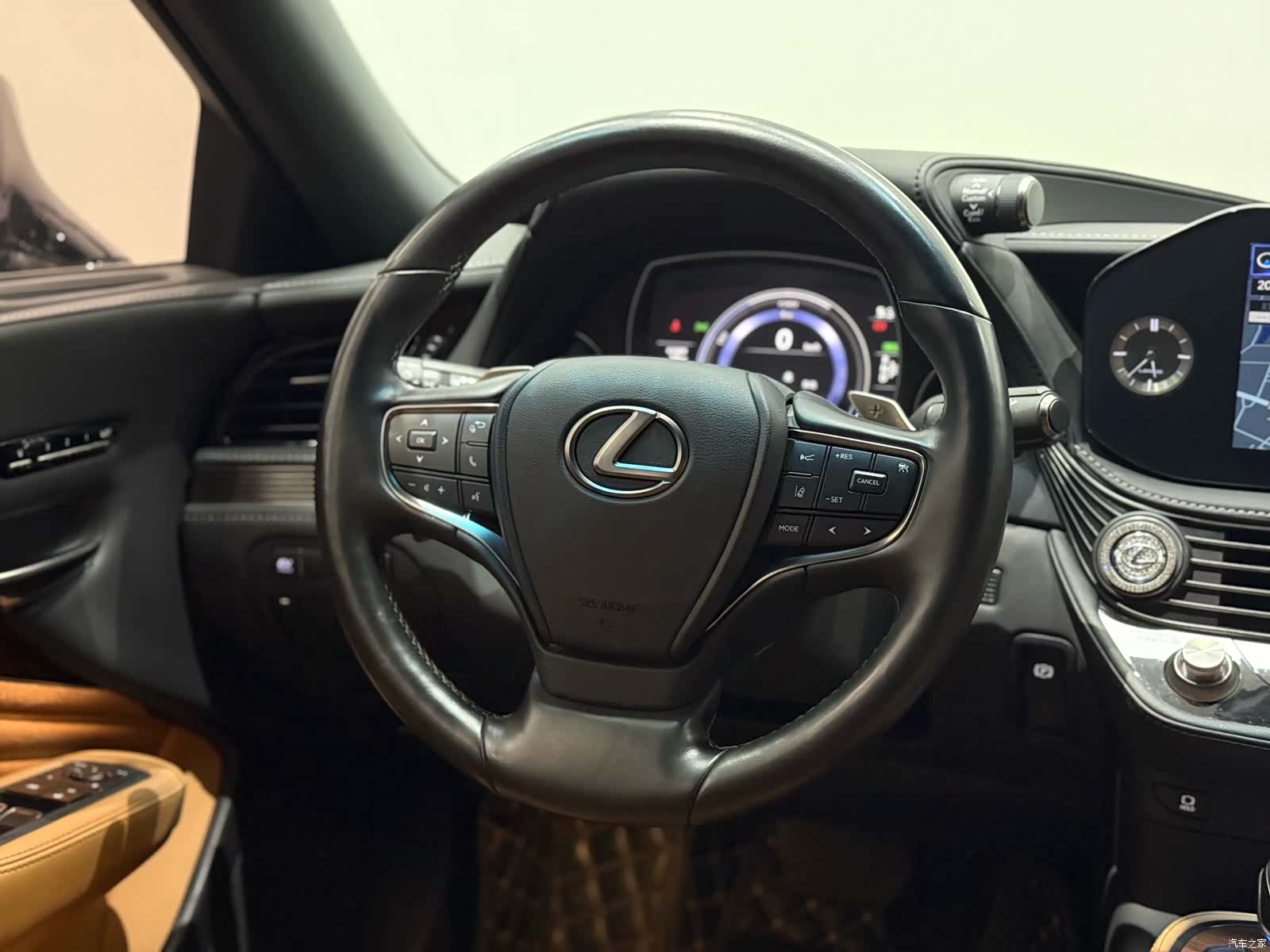 Lexus LS, 2022 10