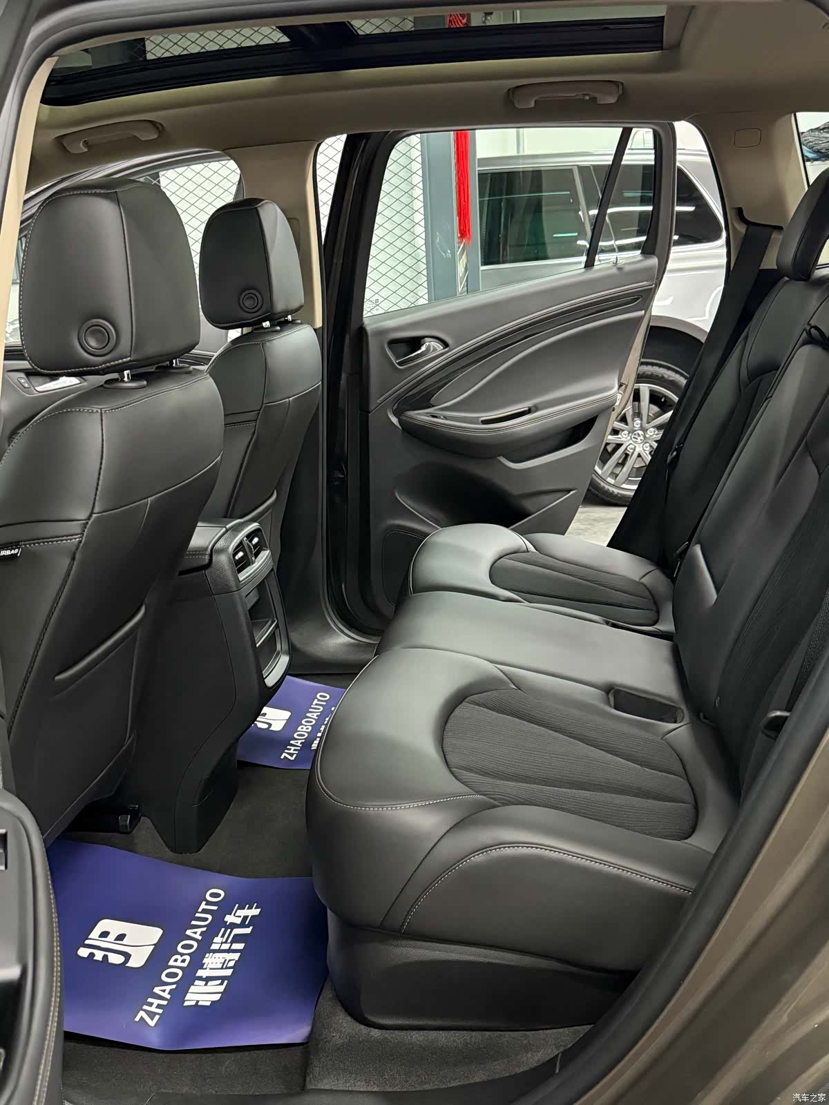 Buick Envision Plus, 2017 11