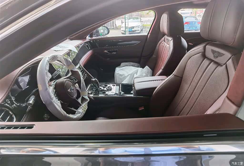 Bentley Flying Spur, 2021 3