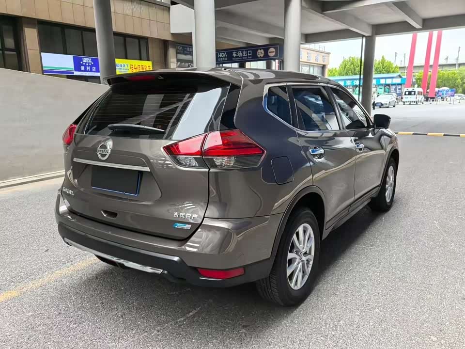Nissan Qijun