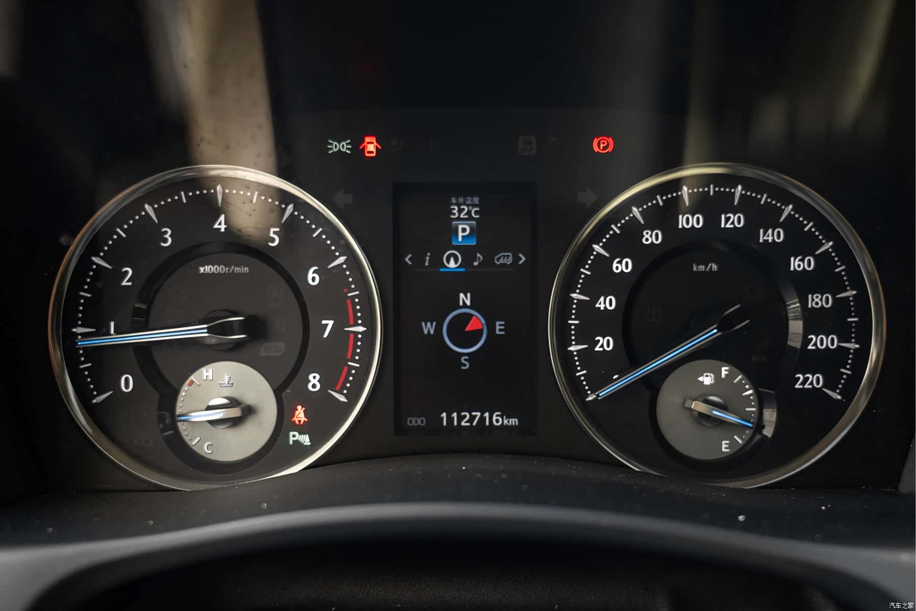 Toyota Alphard, 2015 17