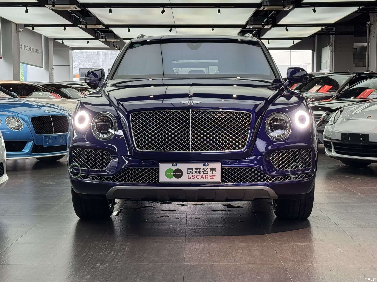 Bentley Bentayga, 2018 2