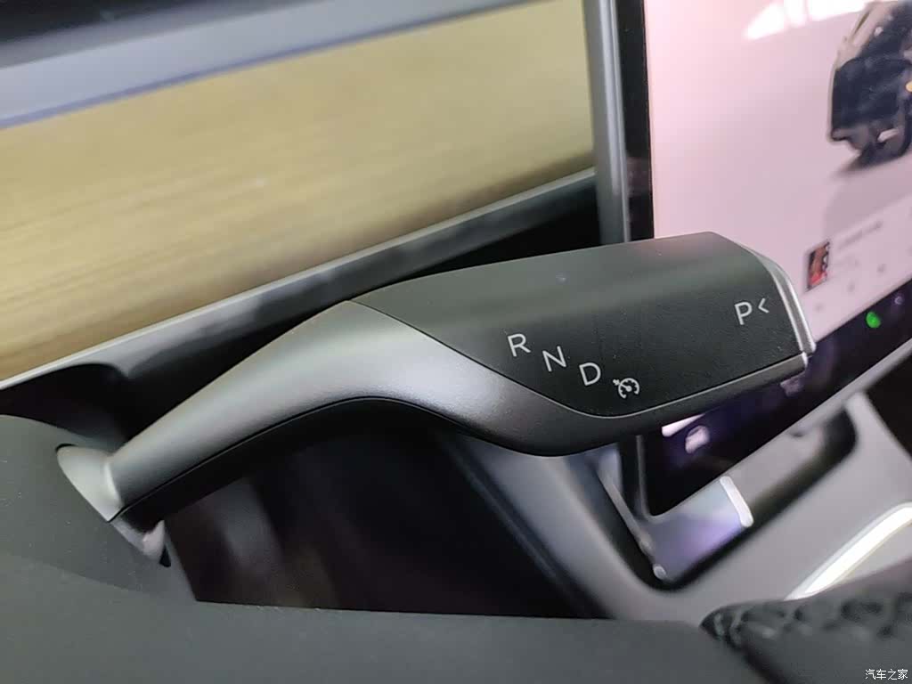 Tesla Model Y, 2023 10