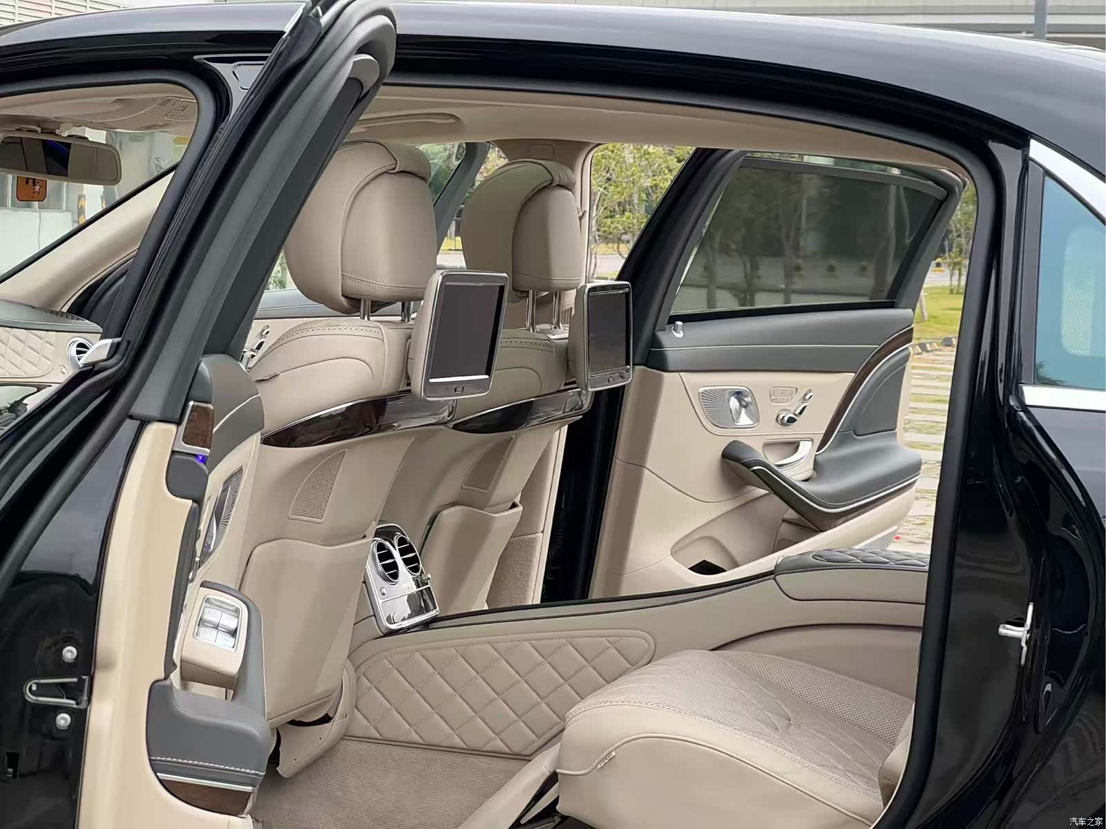 Maybach S-Class, 2017 11