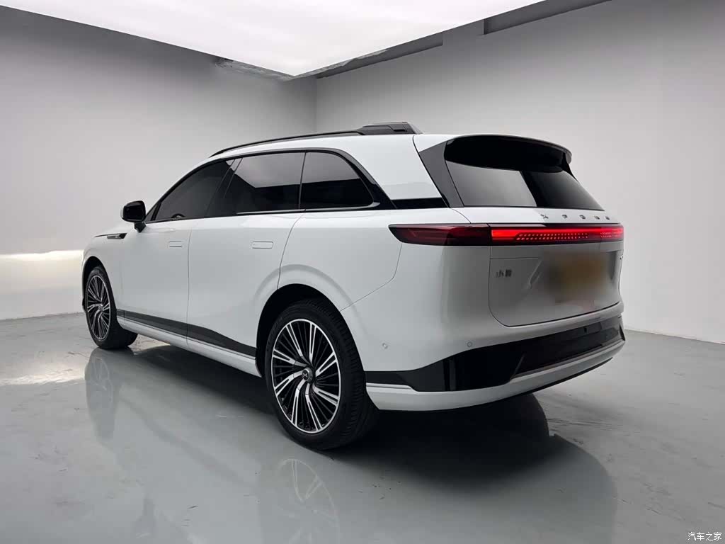 Xpeng G9, 2023 все фото
